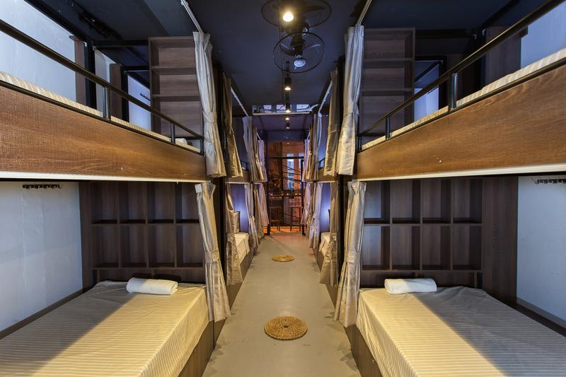 best hostels Hanoi - luxury backpackers - dorm rooms