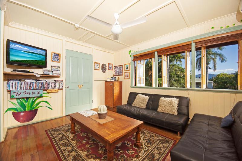 Best hostels in Cairns Tropic Days Backpackers