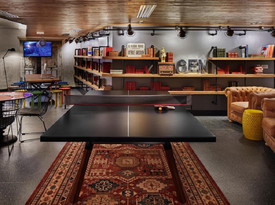 best hostels in paris, generator paris ping pong table 