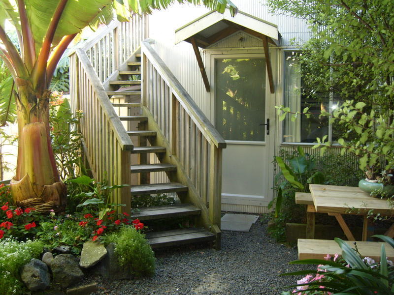 best hostels in auckland - Brown Kiwi Travellers Hostel