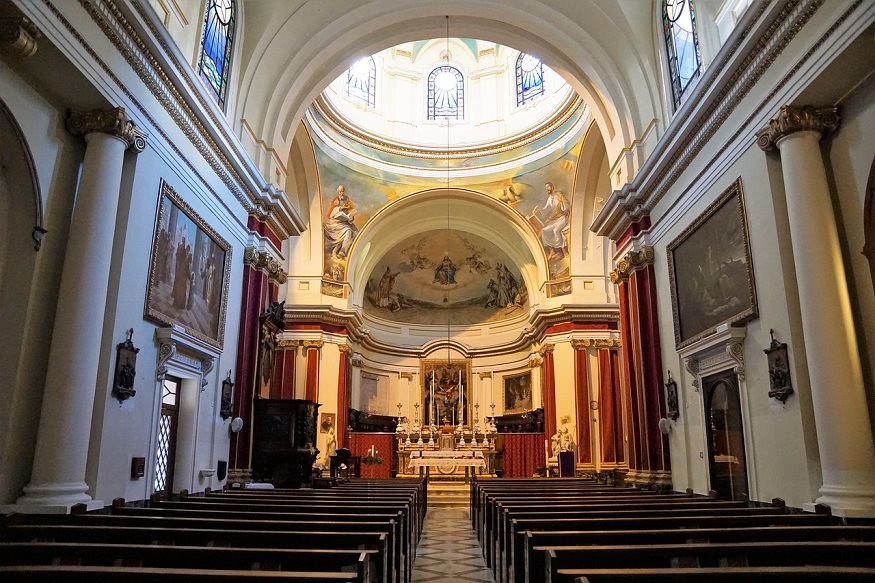where to stay in malta - sliema - inside a church