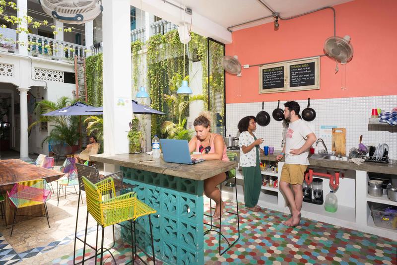 Best hostels in Cartagena - Republica Hostel Cartagena kitchen