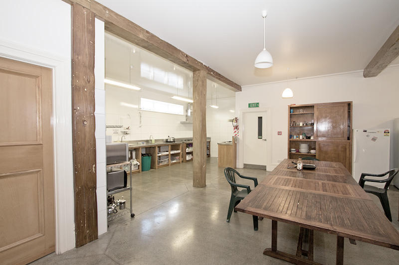 best hostels in auckland - Verandahs Backpackers Lodge
