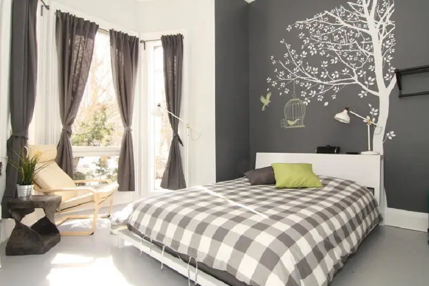 best hostels in toronto, private room with a double bed at the Clarence Park hostel