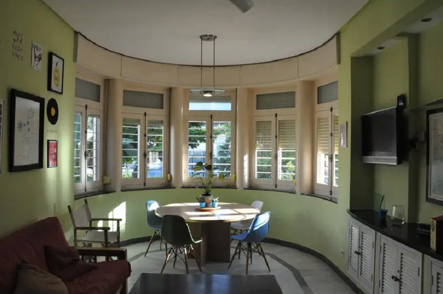 best hostels in seville, kitchen at Lemon Garden Hostel Sevilla